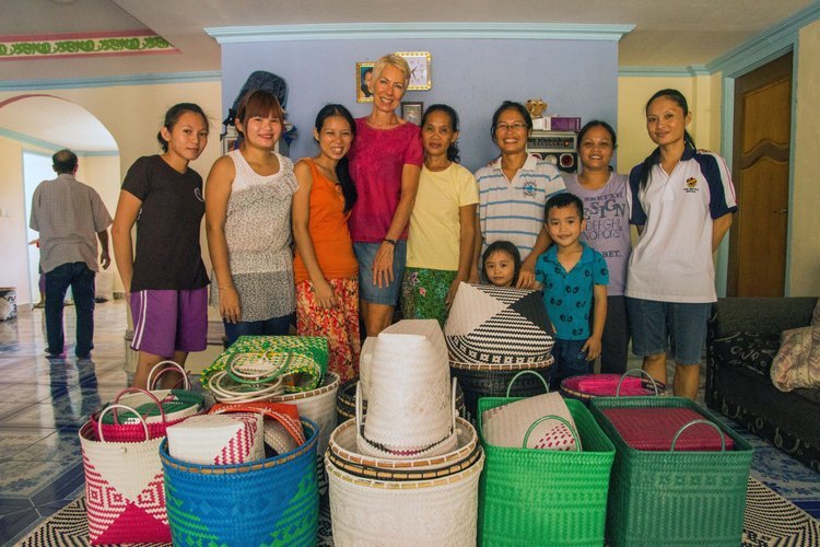 Jacky_and_Pina_s_family_med_HR