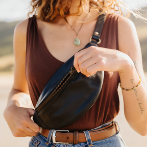 Beeby-Black-Leather-Bumbag-DuffleandCo