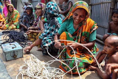 orphans+aid+maker+3